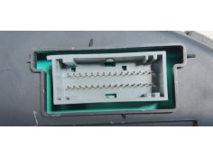 Recambio de cuadro instrumentos para renault megane ii berlina 5p 1.5 dci diesel referencia OEM IAM 8200399700D  