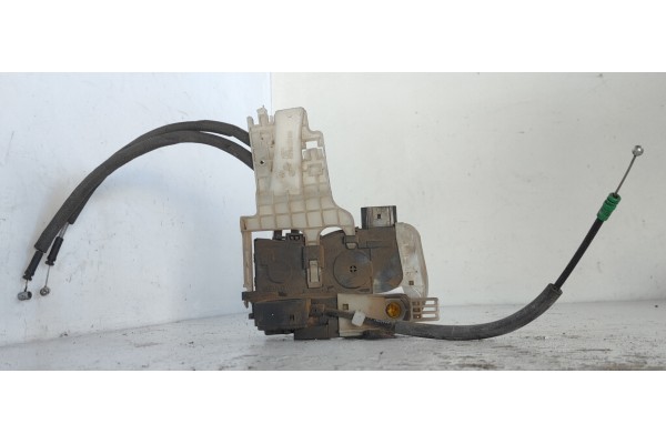 Recambio de cerradura puerta delantera izquierda para hyundai ix35 break fase 1 referencia OEM IAM 813102Y000  