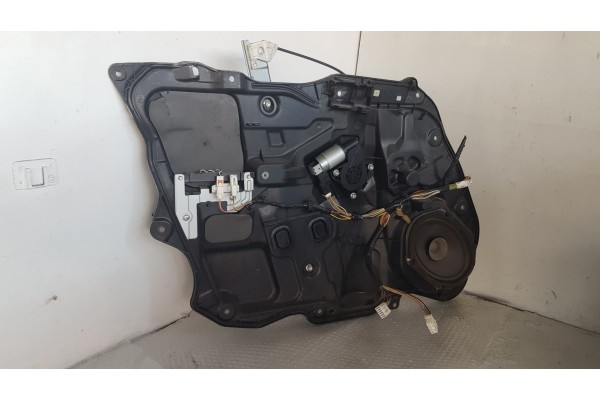 Recambio de elevalunas delantero izquierdo para mazda 3 berlina (bk) 2.0mzcd 143 fap referencia OEM IAM BP4K5997XG  