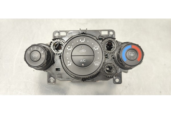 Recambio de mando climatizador para ford fiesta (cb1) 1.5tdci 75 fap referencia OEM IAM 8A6119980BE  