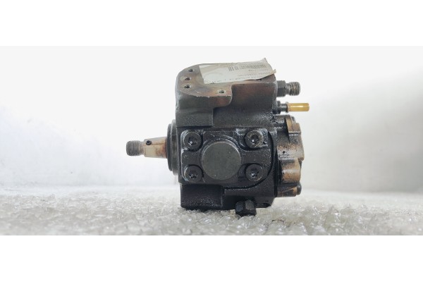 Recambio de bomba inyeccion para citroen c4 berlina lx referencia OEM IAM 0445010102  