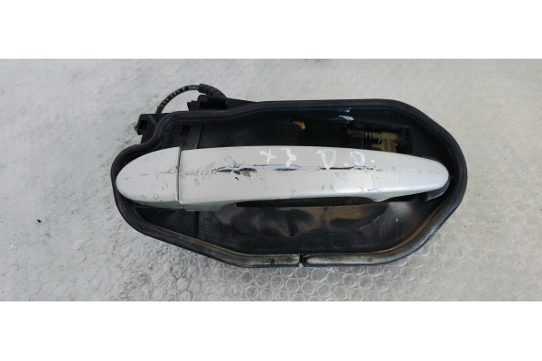 Recambio de maneta exterior delantera derecha para bmw x3 (e83) 2.0 d referencia OEM IAM 51217034544  