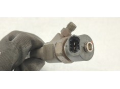 Recambio de inyector para renault scenic ii emotion referencia OEM IAM 0445110110B  