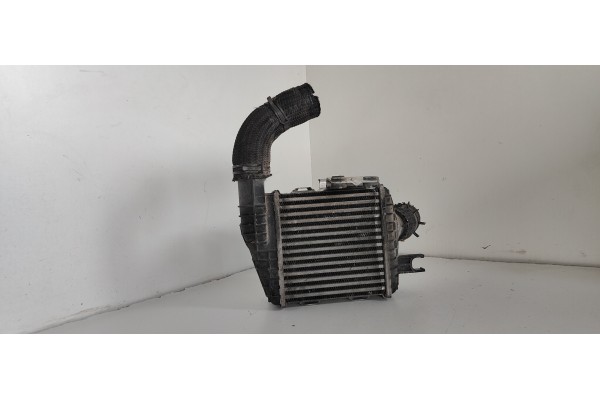 Recambio de intercooler para hyundai tucson (jm) 2.0 crdi cat referencia OEM IAM 282702725X  