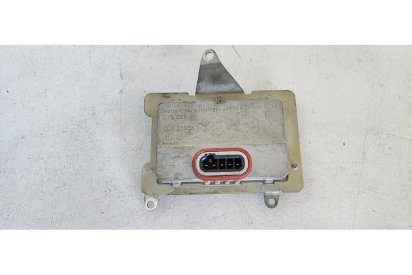 Recambio de centralita faros xenon para audi a6 avant (4f5) 3.0 v6 24v tdi referencia OEM IAM 5DV00829000  