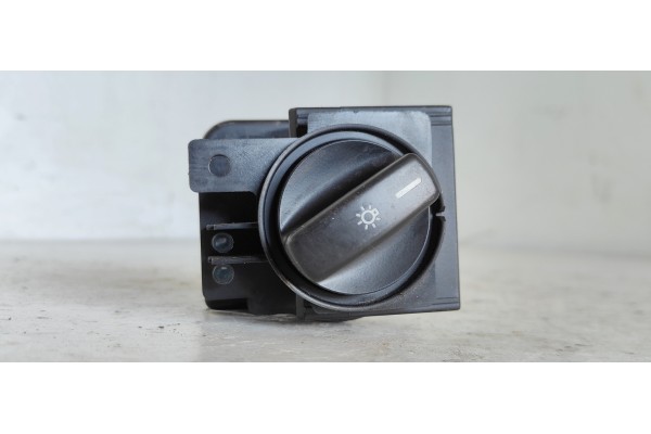 Recambio de mando luces para mercedes-benz clase b (w245) 180 cdi (245.207) referencia OEM IAM 1695452704  