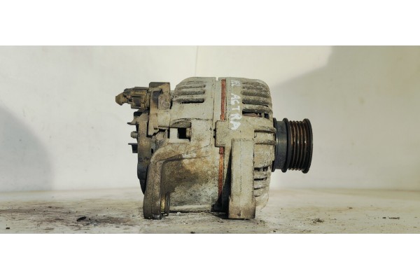 Recambio de alternador para opel astra h berlina cosmo referencia OEM IAM 012432516  