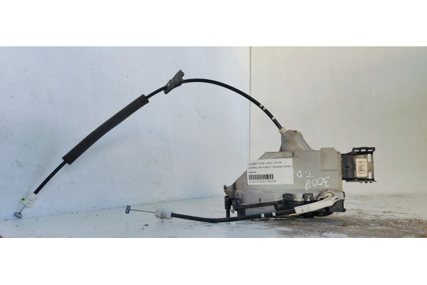 Recambio de cerradura puerta trasera derecha para peugeot 3008 1.6hdi 115 fap referencia OEM IAM 006238  