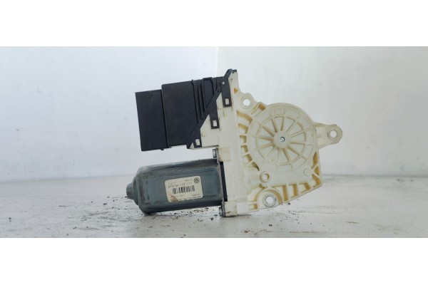 Recambio de motor elevalunas trasero derecho para volkswagen passat berlina (3c2) edition referencia OEM IAM   