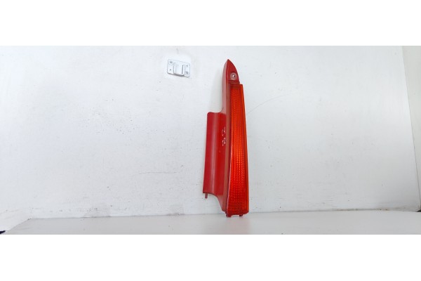 Recambio de piloto trasero derecho interior para citroen c4 berlina collection referencia OEM IAM 9655863780  