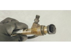 Recambio de inyector para renault scenic ii 1.5dci 105 referencia OEM IAM 8200380253  