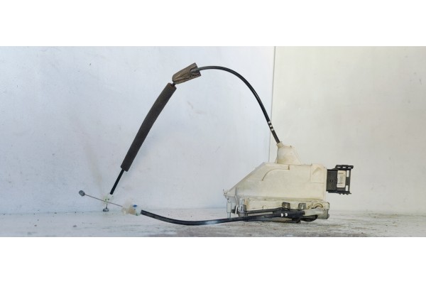 Recambio de cerradura puerta delantera derecha para peugeot 3008 1.6hdi 115 fap referencia OEM IAM A048069  