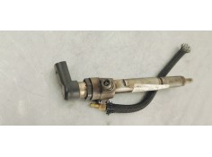 Recambio de inyector para renault scenic ii 1.5dci 105 referencia OEM IAM 8200380253  