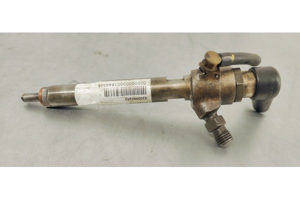 Recambio de inyector para renault scenic ii 1.5dci 105 referencia OEM IAM 8200380253  