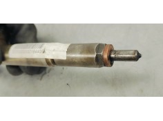 Recambio de inyector para renault scenic ii 1.5dci 105 referencia OEM IAM 8200380253  