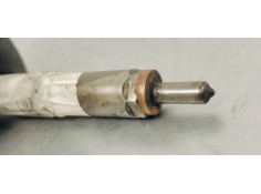 Recambio de inyector para renault scenic ii 1.5dci 105 referencia OEM IAM 8200380253  