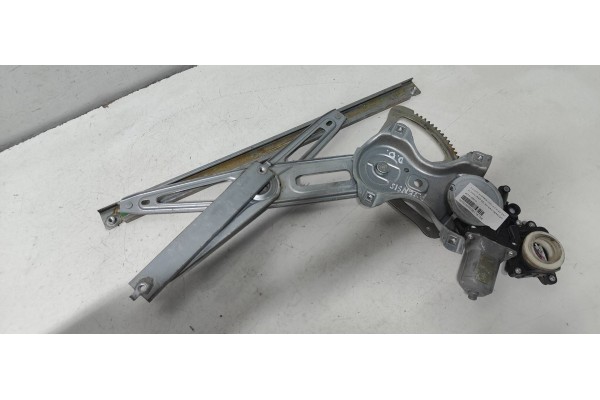 Recambio de elevalunas delantero derecho para toyota avensis (t27) 2.0 d-4d cat referencia OEM IAM 8570102010 961920100 