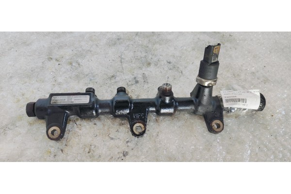 Recambio de rampa inyectora para kia carnival ii 2.9 crdi lx referencia OEM IAM 315004X500  