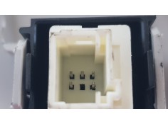 Recambio de luz interior para opel vivaro furgón 2.0 cdti 123 fap referencia OEM IAM 9677821577  