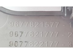 Recambio de luz interior para opel vivaro furgón 2.0 cdti 123 fap referencia OEM IAM 9677821577  