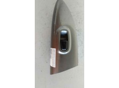 MANDO ELEVALUNAS DELANTERO DERECHO 809601KM2A 