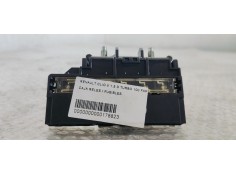 CAJA RELES / FUSIBLES 