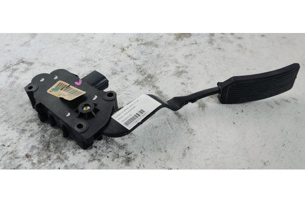 Recambio de pedal acelerador para nissan murano (z50) 3.5 v6 referencia OEM IAM 18002CA100  