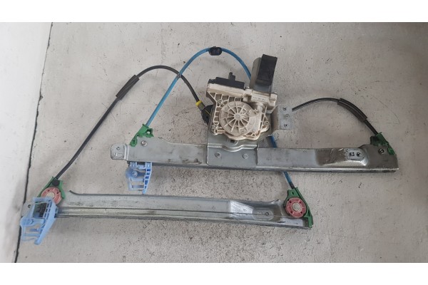 Recambio de elevalunas delantero derecho para citroen c2 1.1 i 60 referencia OEM IAM 9660159880  