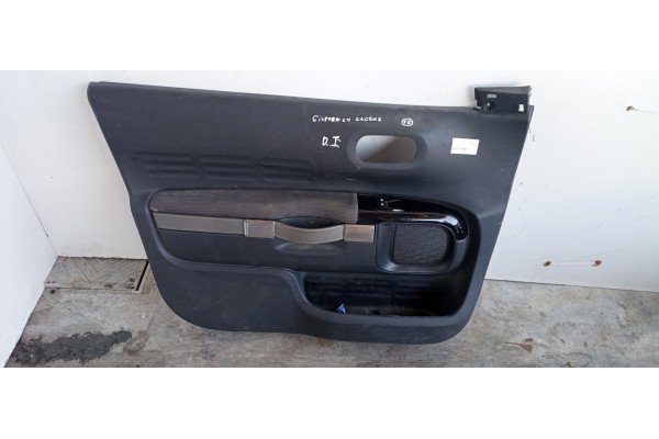 Recambio de guarnecido puerta delantera izquierda para citroen c4 cactus live referencia OEM IAM   