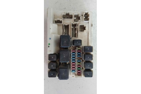 Recambio de caja reles / fusibles para nissan murano (z50) 3.5 v6 cat referencia OEM IAM 284B7CD710 24350AM60A 
