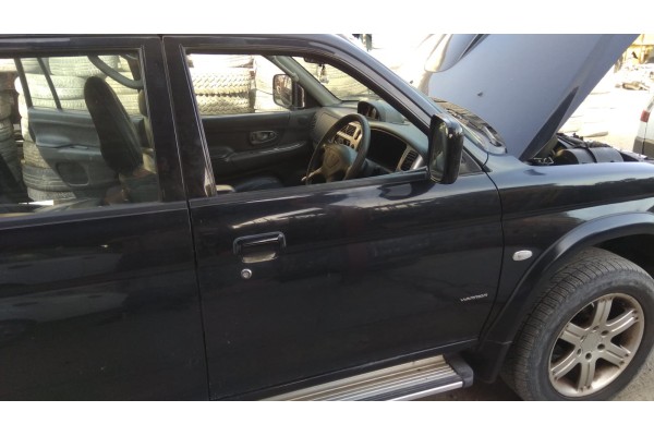 Recambio de puerta delantera derecha para mitsubishi montero sport (k90) 2.5 td gls referencia OEM IAM   