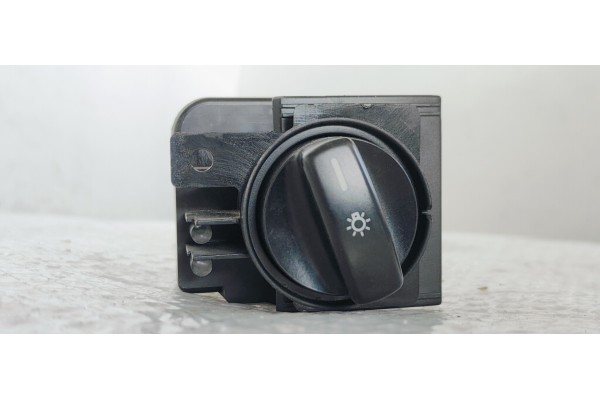 Recambio de mando luces para mercedes-benz clase b (w245) 2.0cdi 140 [200] fap referencia OEM IAM 1695451304  