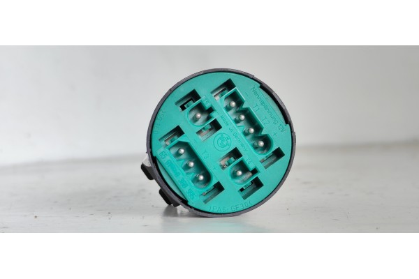 Recambio de modulo electronico para bmw serie 5 berlina (e39) 530d referencia OEM IAM 65818360995  