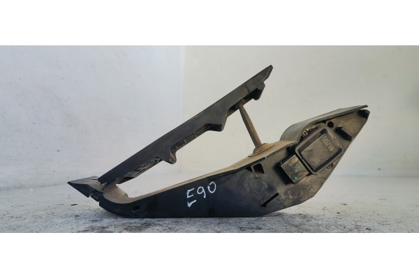 Recambio de pedal acelerador para bmw serie 3 berlina (e90) 2.0d 163 [320] referencia OEM IAM 35426772646  