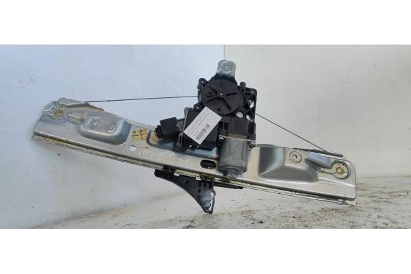 Recambio de elevalunas trasero derecho para opel insignia berlina 2.0cdti 130 fap referencia OEM IAM 13302442  