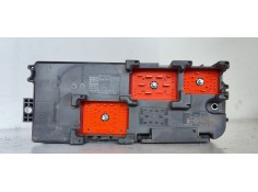 Recambio de caja reles / fusibles para opel vectra c berlina 1.9 cdti referencia OEM IAM 13170900  