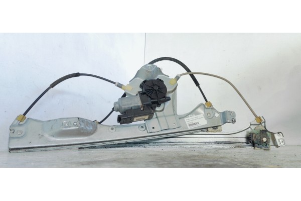 Recambio de elevalunas delantero izquierdo para renault clio iii 1.5dci 85 referencia OEM IAM 8200291148  