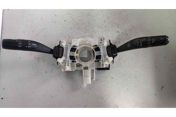 Recambio de mando multifuncion para subaru forester s12 2.0 diesel cat referencia OEM IAM 83111FG48  