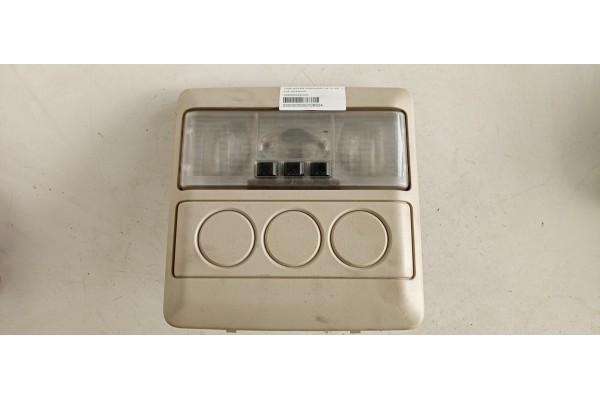 Recambio de luz interior para land rover discovery v6 td se referencia OEM IAM XDE500420LUM  