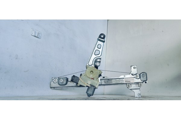 Recambio de elevalunas delantero izquierdo para peugeot 3008 1.6hdi 112 fap referencia OEM IAM 9682808980  