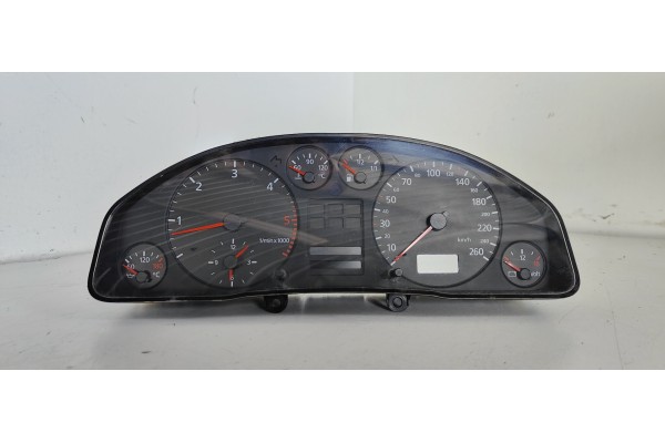 Recambio de cuadro instrumentos para audi a6 berlina (4b2) 2.5 v6 24v tdi referencia OEM IAM 4B0919860E  