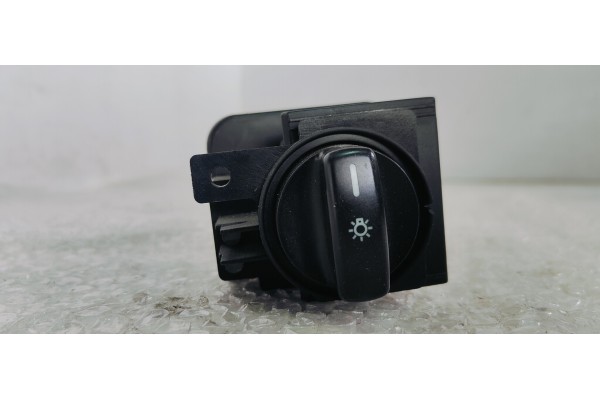 Recambio de mando luces para mercedes-benz clase a (w169) 2.0cdi 110 [180] referencia OEM IAM 1695452804  