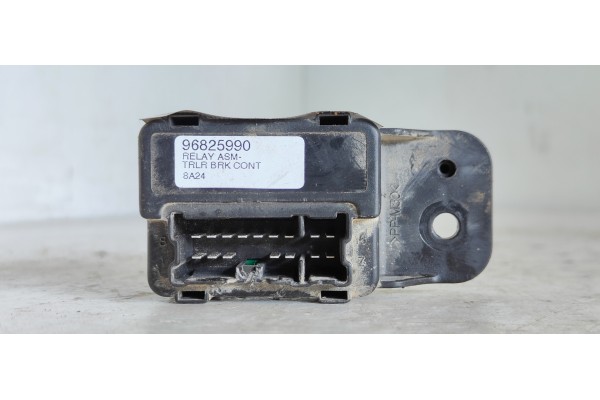 Recambio de modulo electronico para chevrolet captiva 2.0 vcdi ltx referencia OEM IAM 96825990  