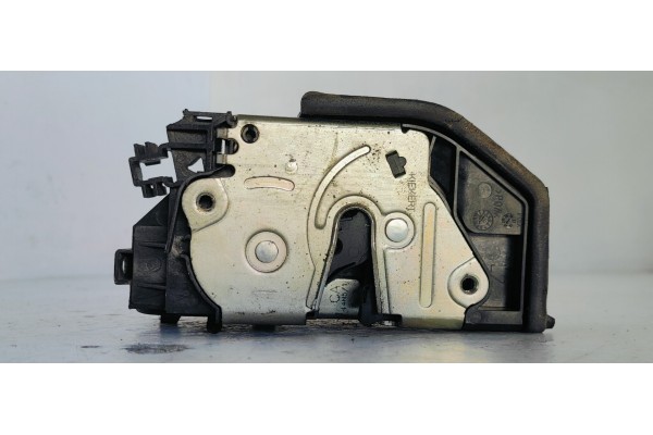 Recambio de cerradura puerta trasera izquierda para bmw serie 5 touring (e61) 525i referencia OEM IAM   
