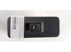 MANDO ELEVALUNAS DELANTERO DERECHO YUD501070PVJ 