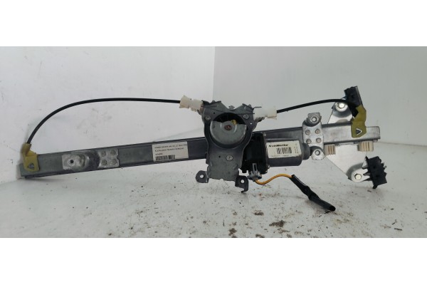 Recambio de elevalunas trasero derecho para nissan navara 4x4 dc le tech premium at 4p referencia OEM IAM 400926C  