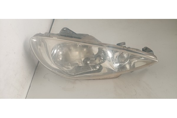 Recambio de faro derecho para peugeot 206 cc 1.6 16v cat referencia OEM IAM 04HCRPL 9630869680 
