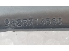 Recambio de bisagra puerta para opel vivaro furgón 2.0 cdti 123 fap referencia OEM IAM 9823714580  