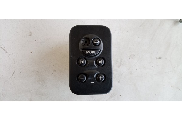 Recambio de mando multifuncion para land rover discovery v6 td se referencia OEM IAM XQF500040PVFJ  