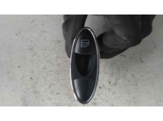 Recambio de mando elevalunas trasero derecho para mercedes-benz clase e (w211) berlina 1.8 cat referencia OEM IAM A2118218651  